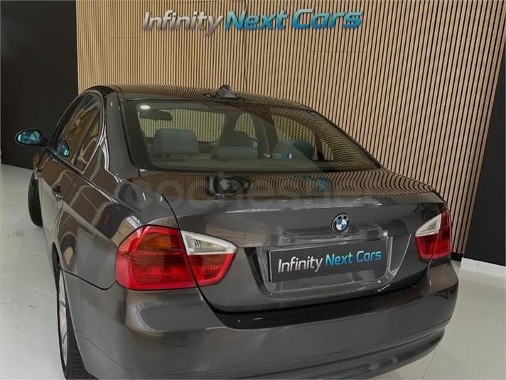 BMW Serie 3 325i E90