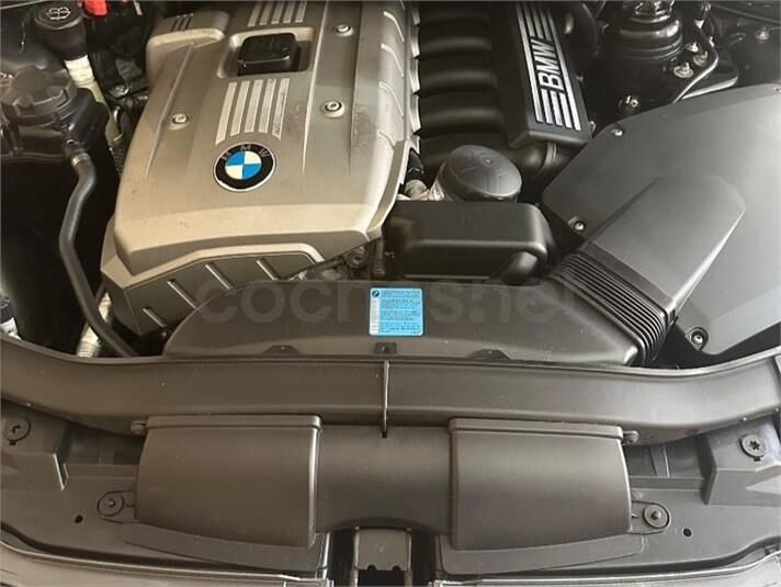 BMW Serie 3 325i E90
